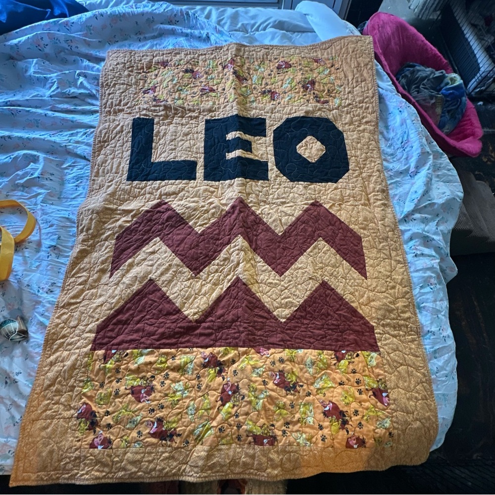 Handmade Disney Lion King Personalized "LEO" Toddler Quilt - 3' x 4'